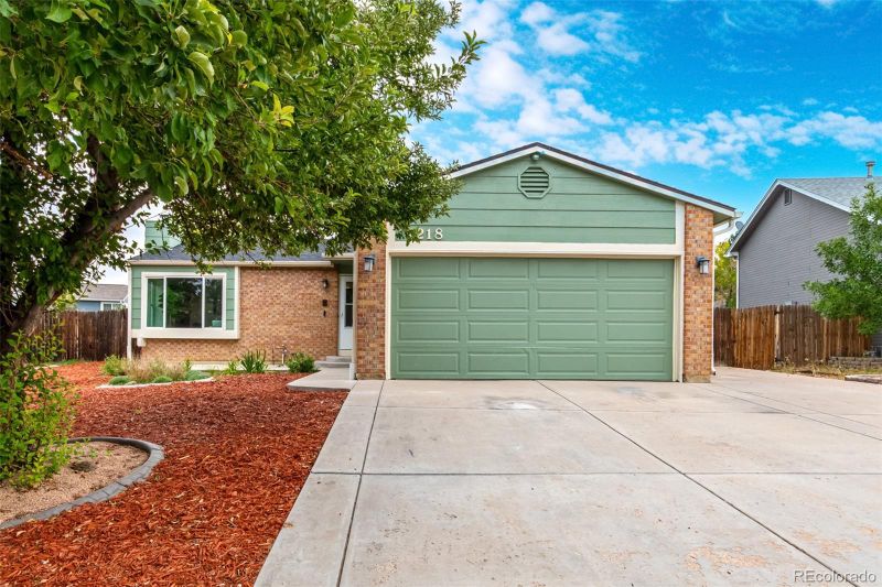 4218 S Cathay Way, Aurora, CO 80013