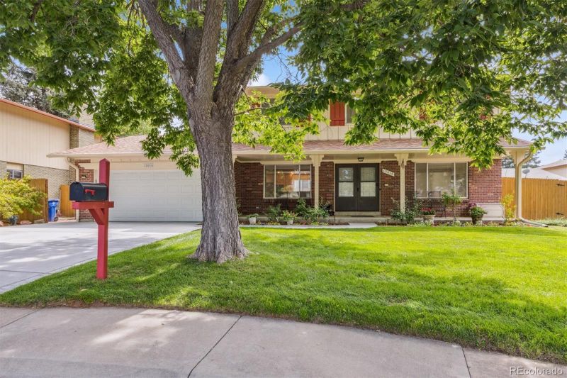 12018 E Colorado Pl, Aurora, CO 80012