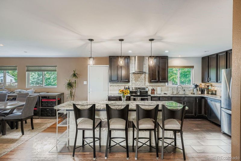 355 Gray St, Lakewood, CO 80226