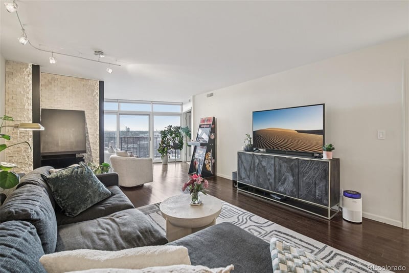 1777 Larimer St #1303, Denver, CO 80202