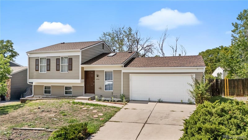 20503 E Batavia Dr, Aurora, CO 80011
