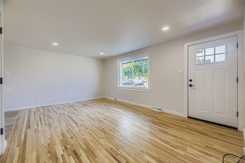 3722 S Green Ct, Englewood, CO 80110
