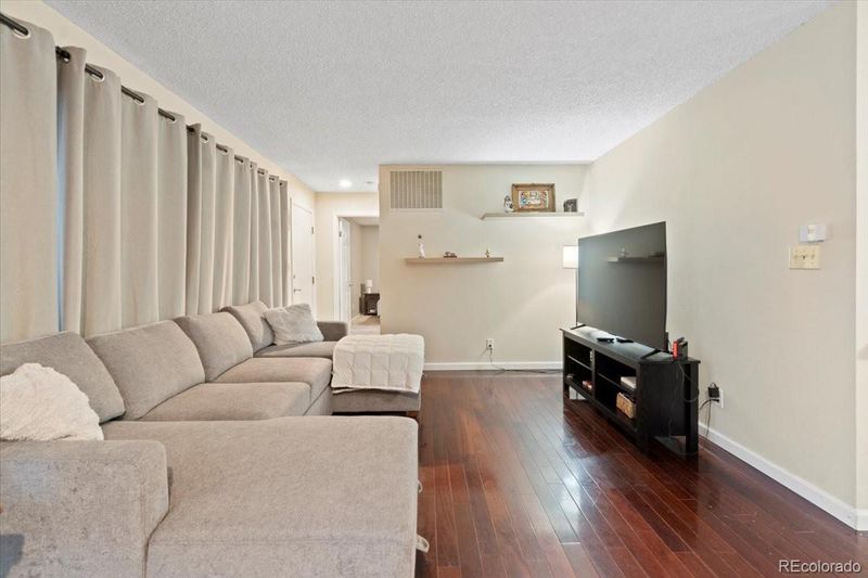 2306 S Troy St #A, Aurora, CO 80014