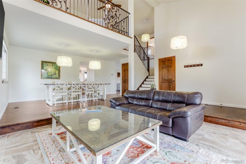 8822 Eagles Nest Ln, Highlands Ranch, CO 80126