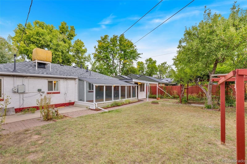 214 Newport St, Denver, CO 80220