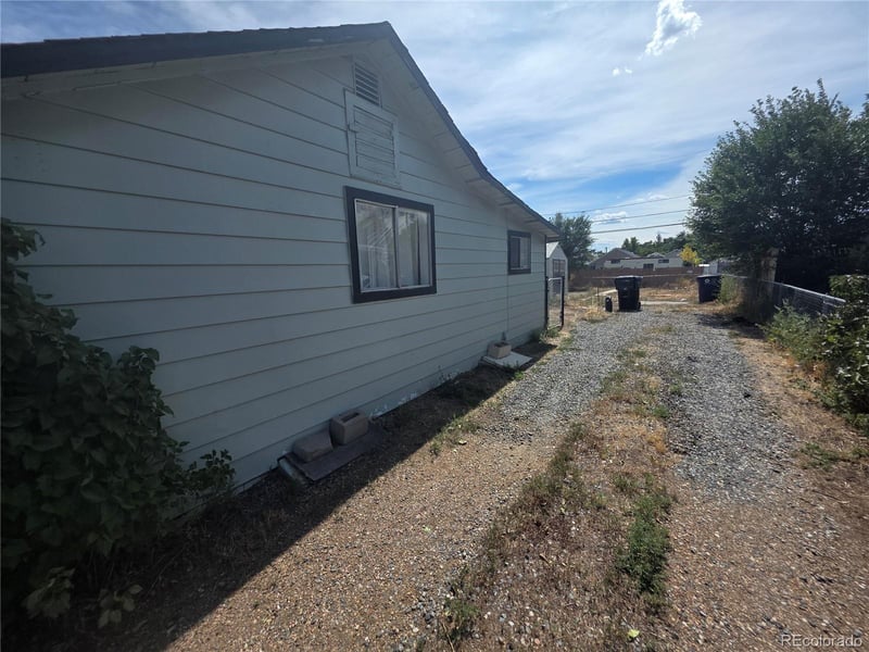 3092 W Alaska Pl, Denver, CO 80219