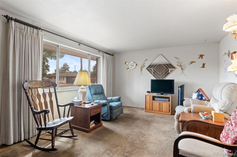 407 Polaris Pl, Thornton, CO 80260