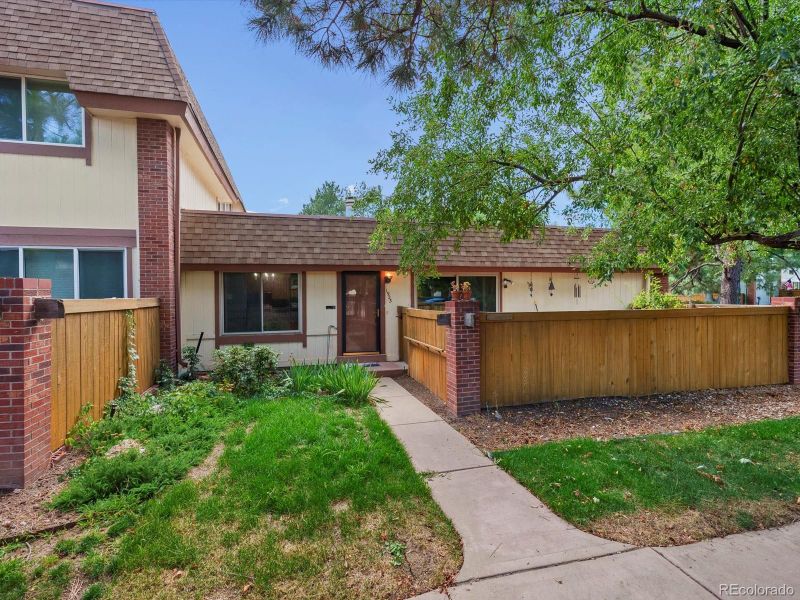 1923 W 101st Ave, Thornton, CO 80260