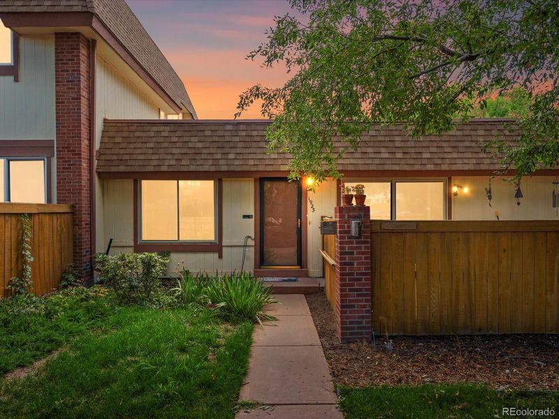1923 W 101st Ave, Thornton, CO 80260
