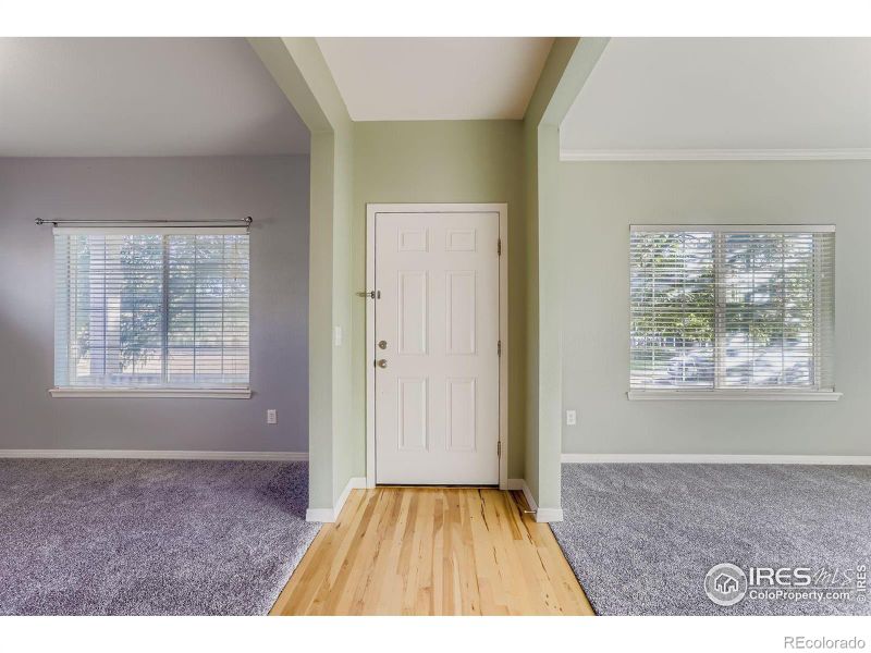 735 Summer Hawk Dr, Longmont, CO 80504