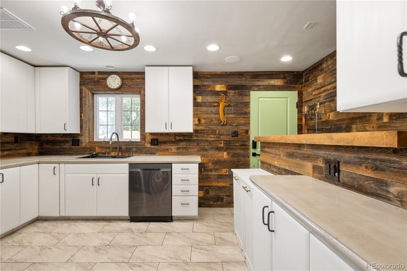 3651 N Madison St, Denver, CO 80205
