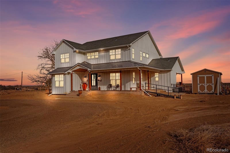 1696 N 42nd Ln, Avondale, CO 81022