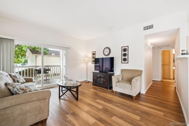 5415 S Dover St #104, Littleton, CO 80123
