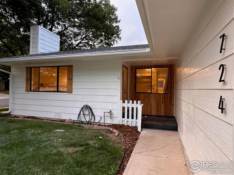 724 Ponderosa Dr, Fort Collins, CO 80521