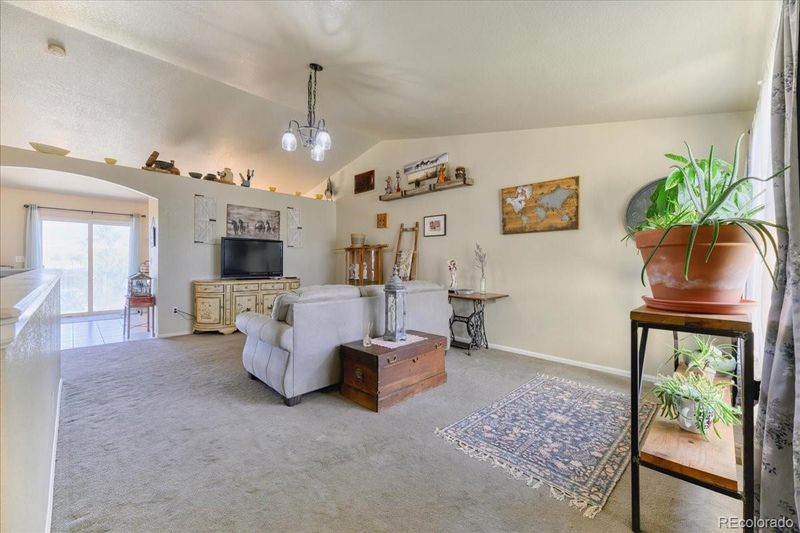 1334 4th Ave, Deer Trail, CO 80105