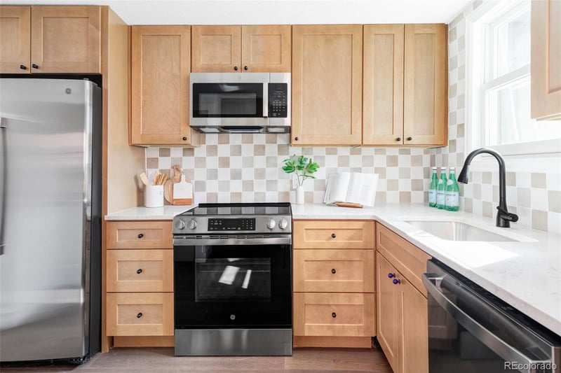2947 N Franklin St, Denver, CO 80205