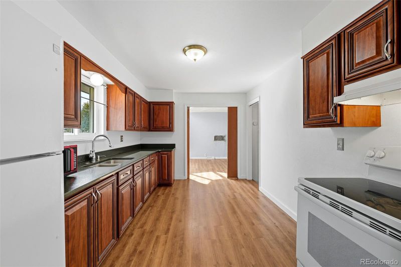 6665 Niagara St, Commerce City, CO 80022