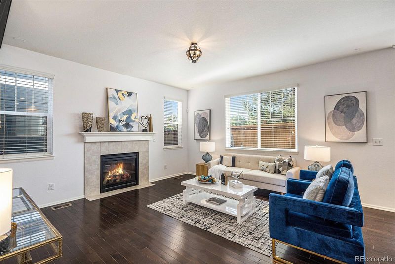 21893 E Layton Dr, Aurora, CO 80015