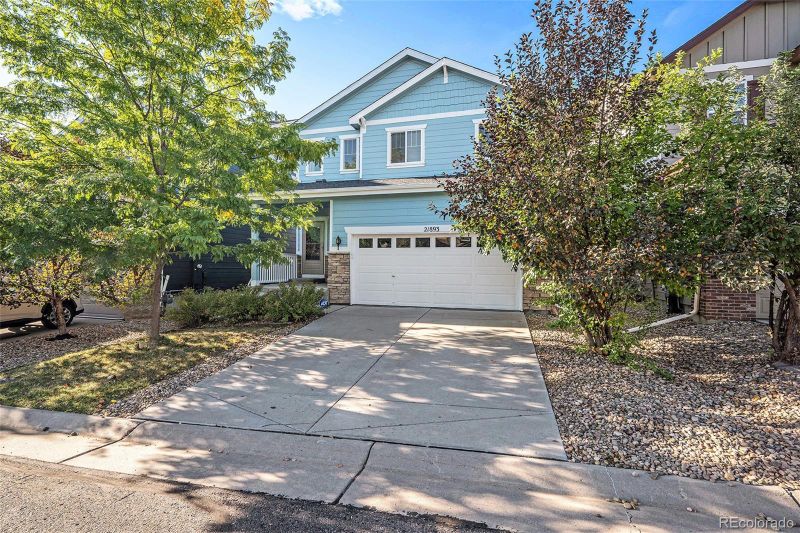 21893 E Layton Dr, Aurora, CO 80015