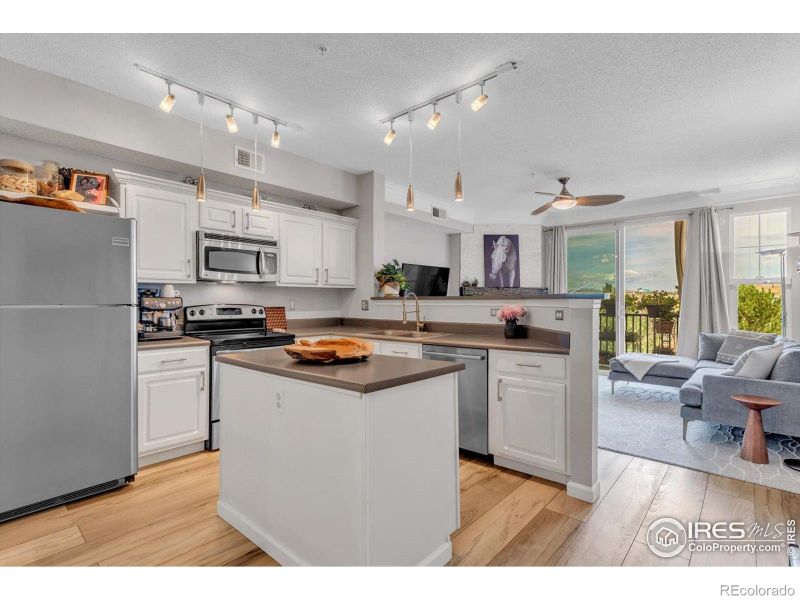 2065 Eagle Ave, Superior, CO 80027