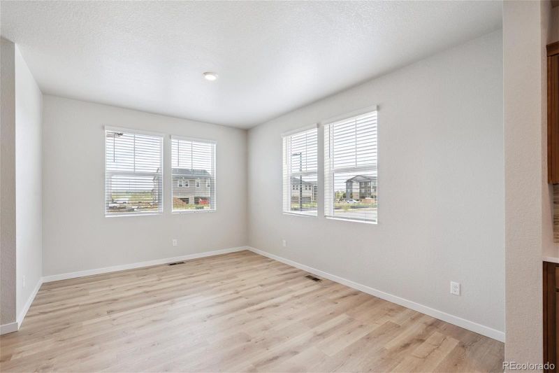 22344 E 6th Pl, Aurora, CO 80018