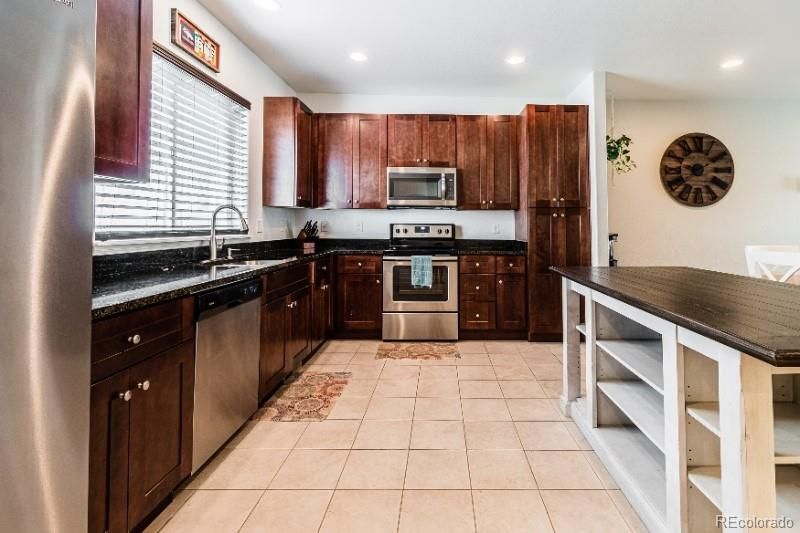11250 Florence St #18B, Commerce City, CO 80640