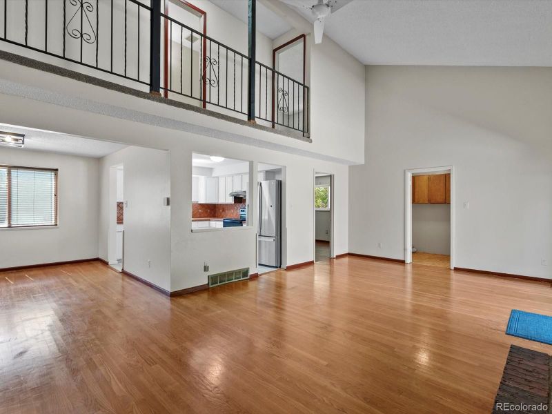 1527 S Vivian St, Longmont, CO 80501