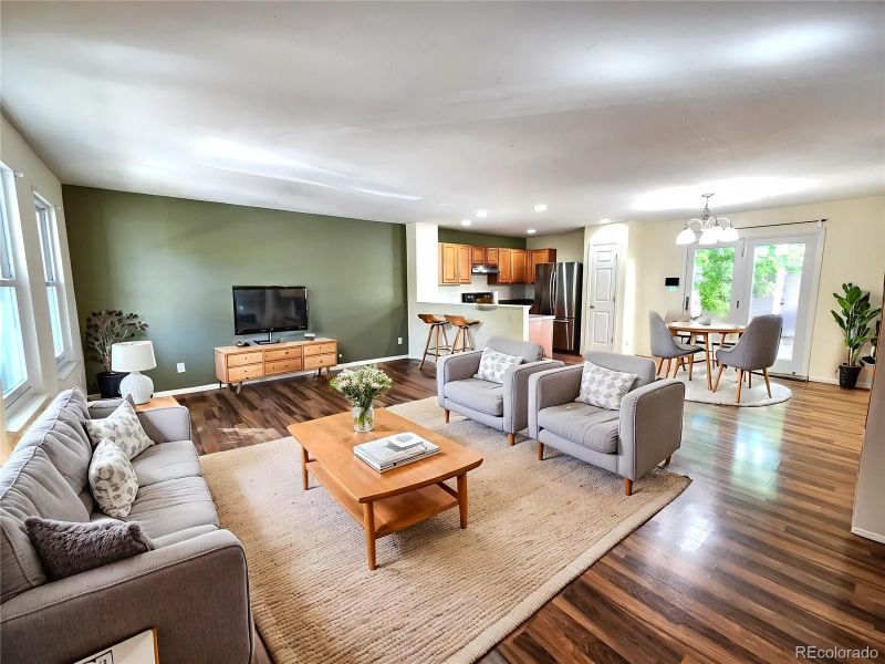 4339 S Independence Ct, Littleton, CO 80123