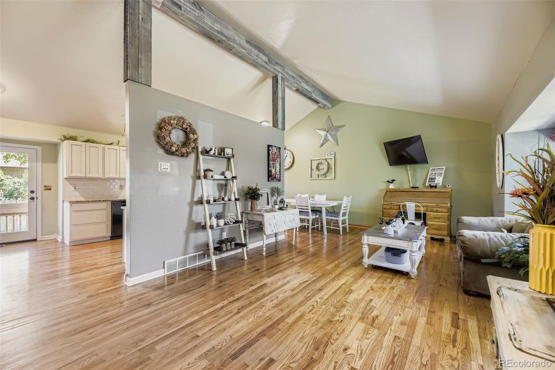 8202 S Carr Ct, Littleton, CO 80128