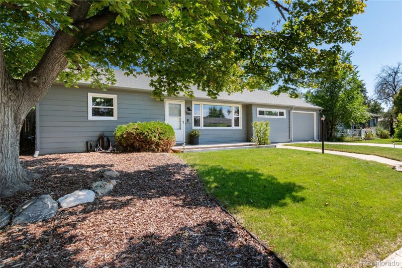 5180 S Logan St, Littleton, CO 80121