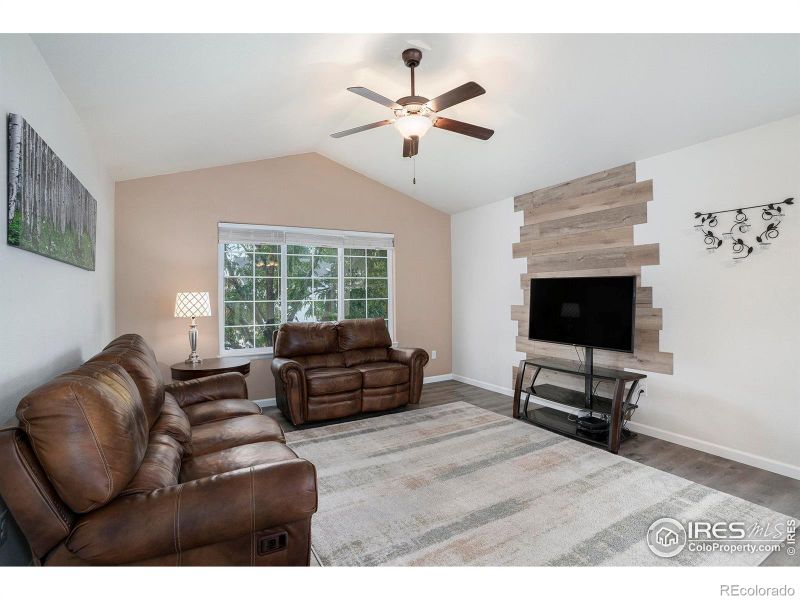 439 Pioneer Ln, Johnstown, CO 80534