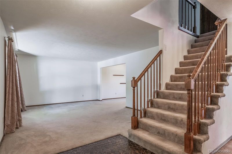 2433 W Houstoun Waring Cir, Littleton, CO 80120