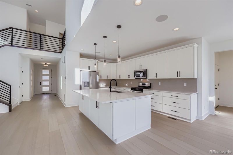 445 Welded Tuff Trl, Castle Rock, CO 80104