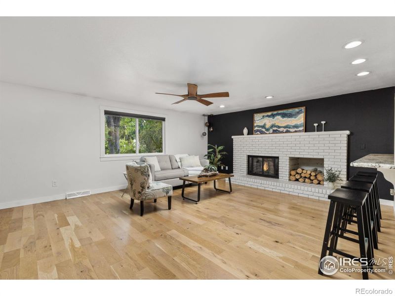1746 Shavano St, Longmont, CO 80504