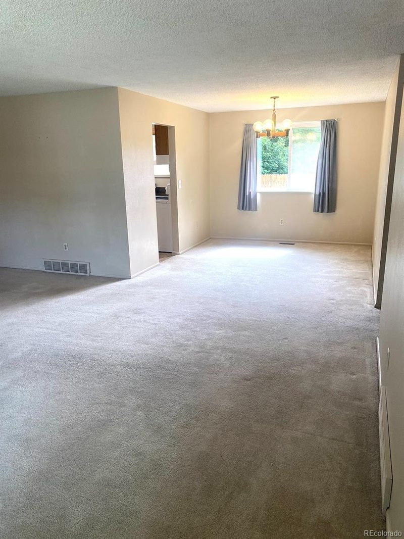 3336 S Kittredge St, Aurora, CO 80013