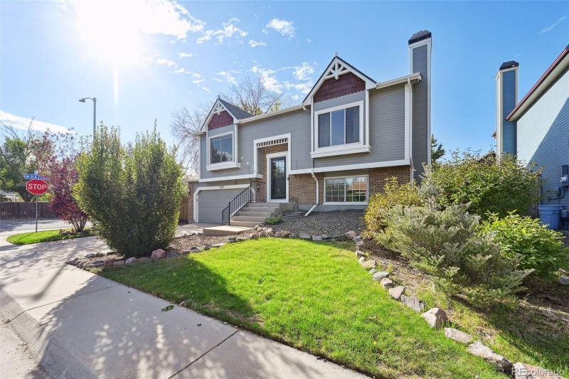 3202 Columbine Ct, Broomfield, CO 80020