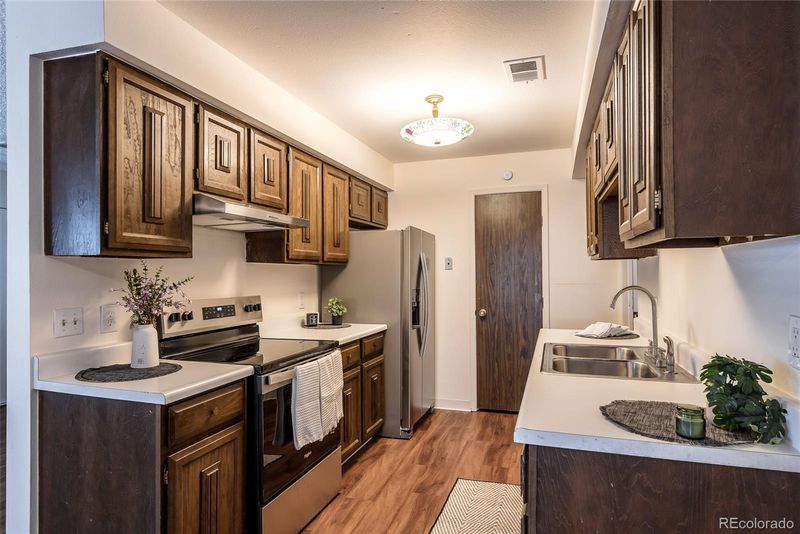 9963 Lane St, Thornton, CO 80260