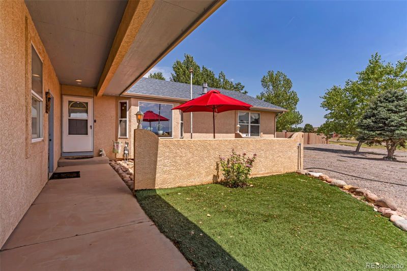 886 S Camino De Bravo, Pueblo, CO 81007
