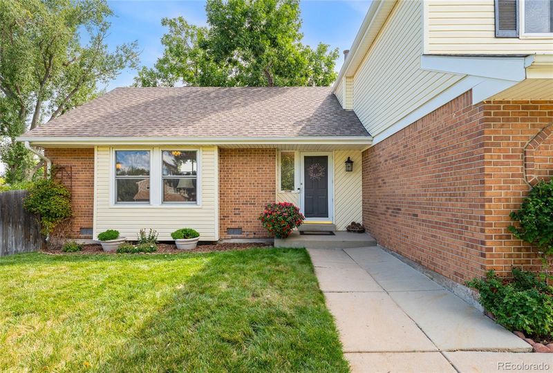 8052 Iris Ct, Arvada, CO 80005