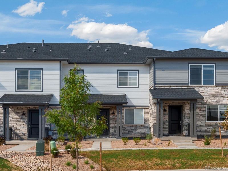21087 E 65th St, Aurora, CO 80019