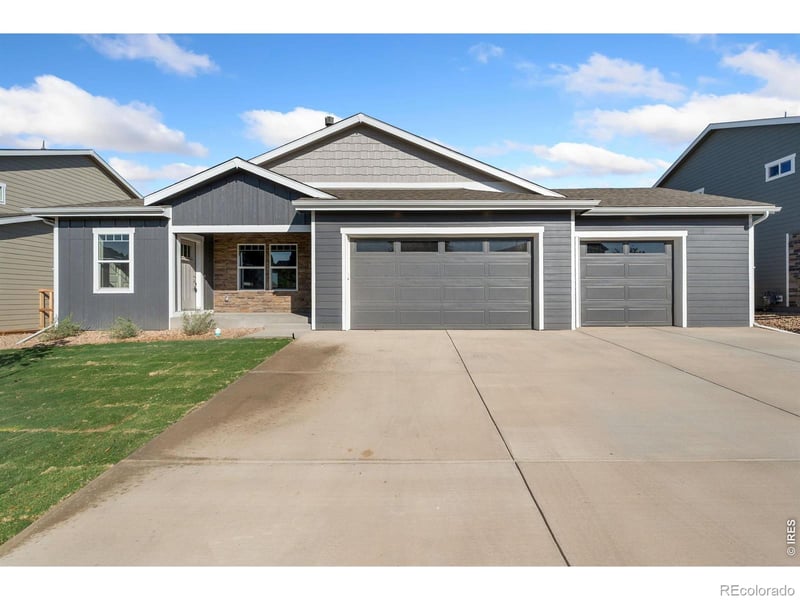 9048 Harlequin Cir, Frederick, CO 80504