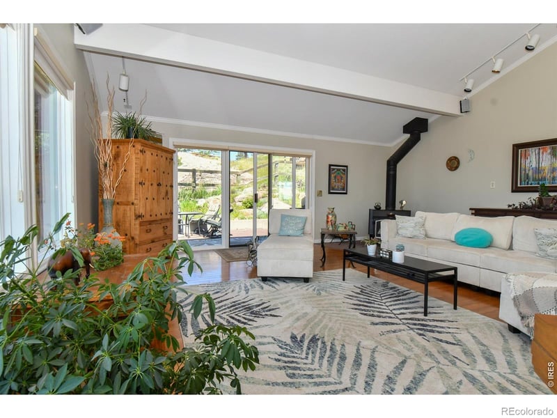 1960 Colard Ln, Lyons, CO 80540