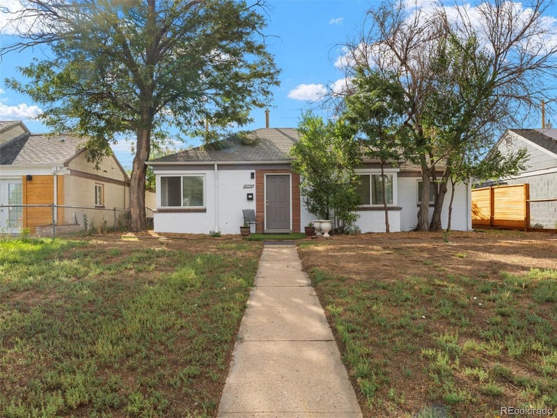 2865 Quebec St, Denver, CO 80207