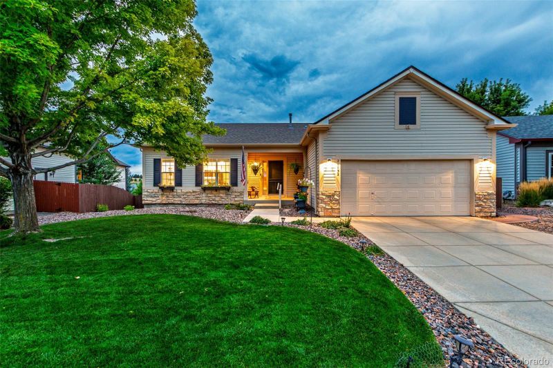 21132 Hawthorne Ln, Parker, CO 80138