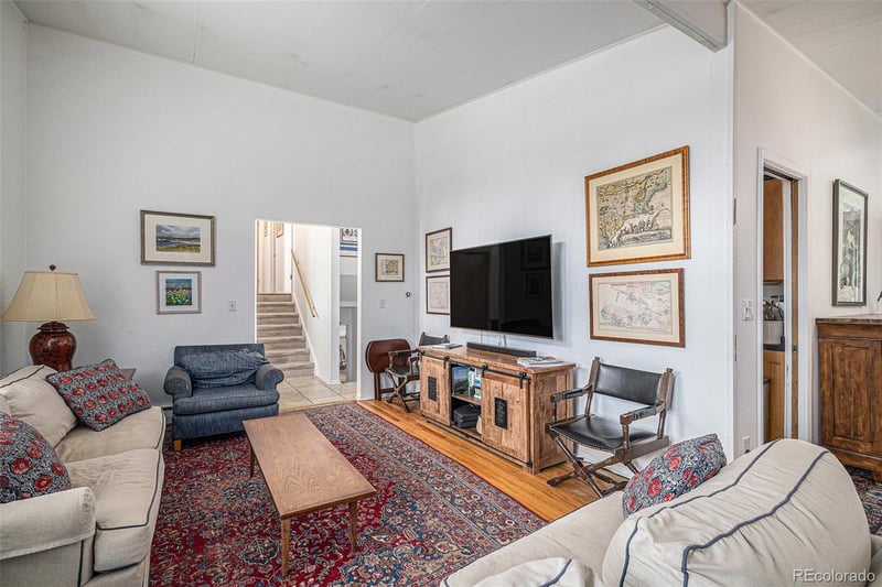 1575 S Grape St, Denver, CO 80222