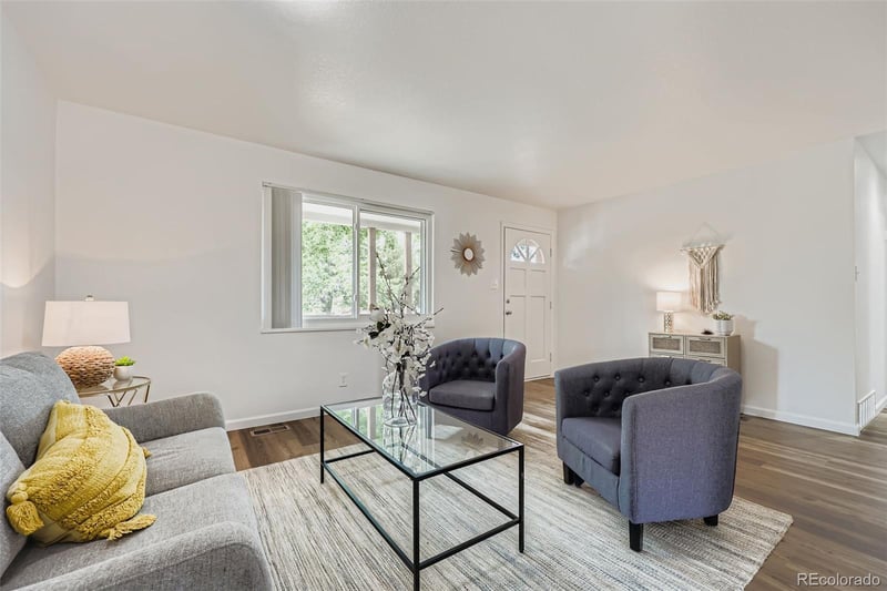 5512 Salem, Denver, CO 80239