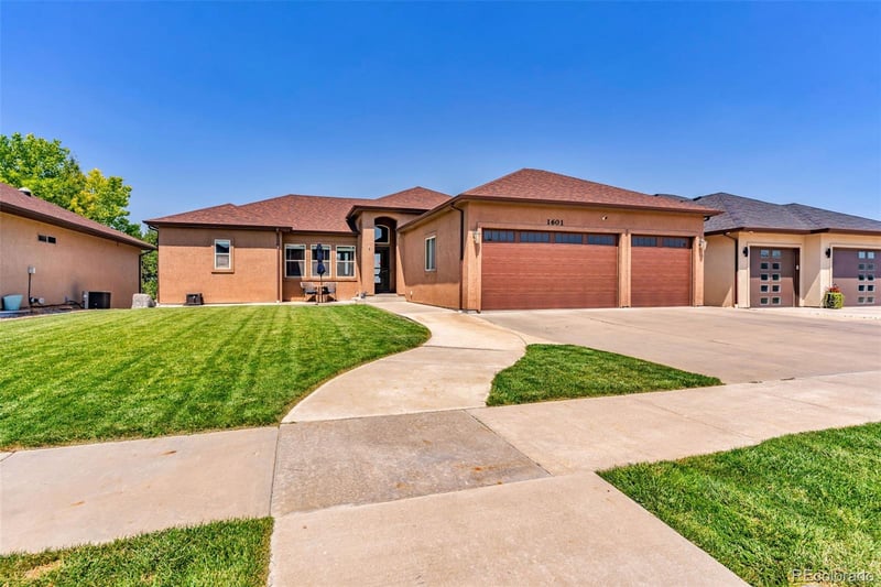 1601 Savannah Dr, Pueblo, CO 81005