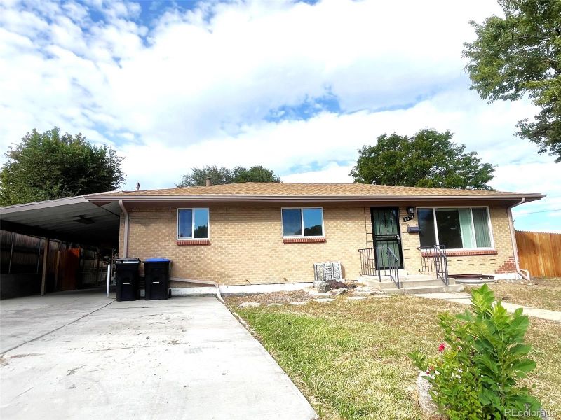 9678 W 56th Pl, Arvada, CO 80002