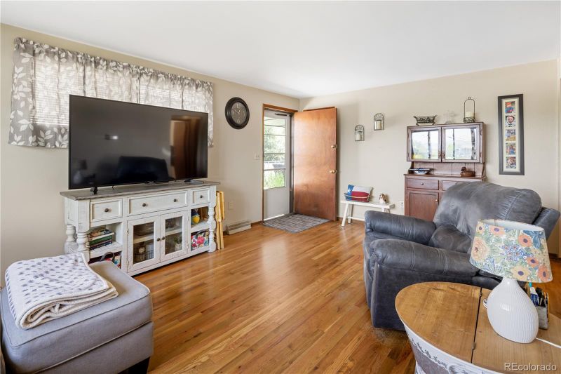 6018 S Prince St, Littleton, CO 80120
