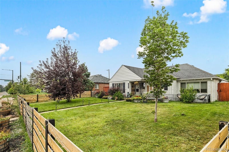 2333 Quebec St, Denver, CO 80207